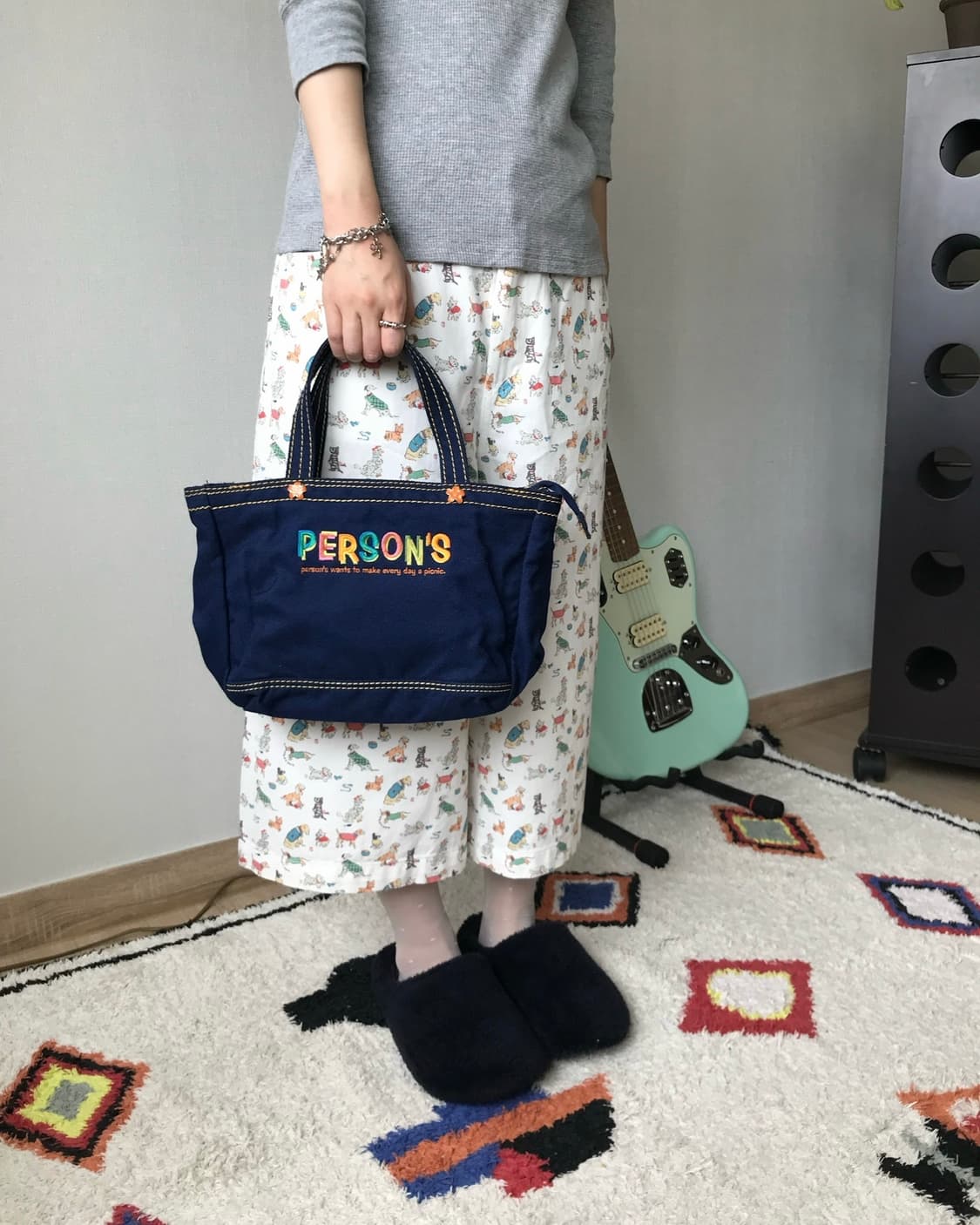 person’s tote bag.. 상품이미지1