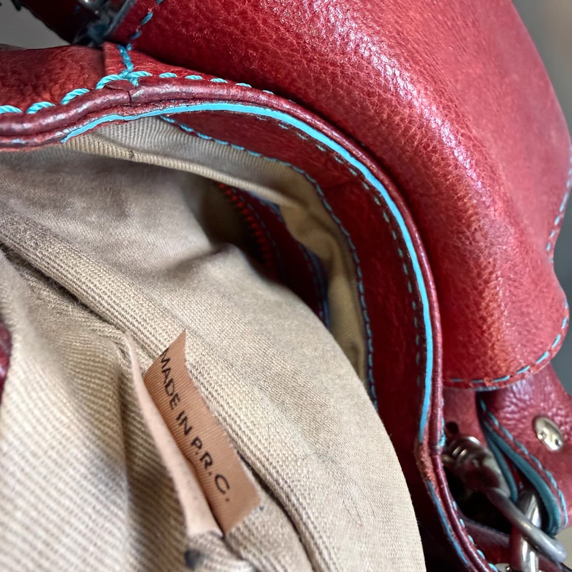 비비안웨스트우드 00AW 로고 플랩 레더 크로스백(토트백) 상품이미지8