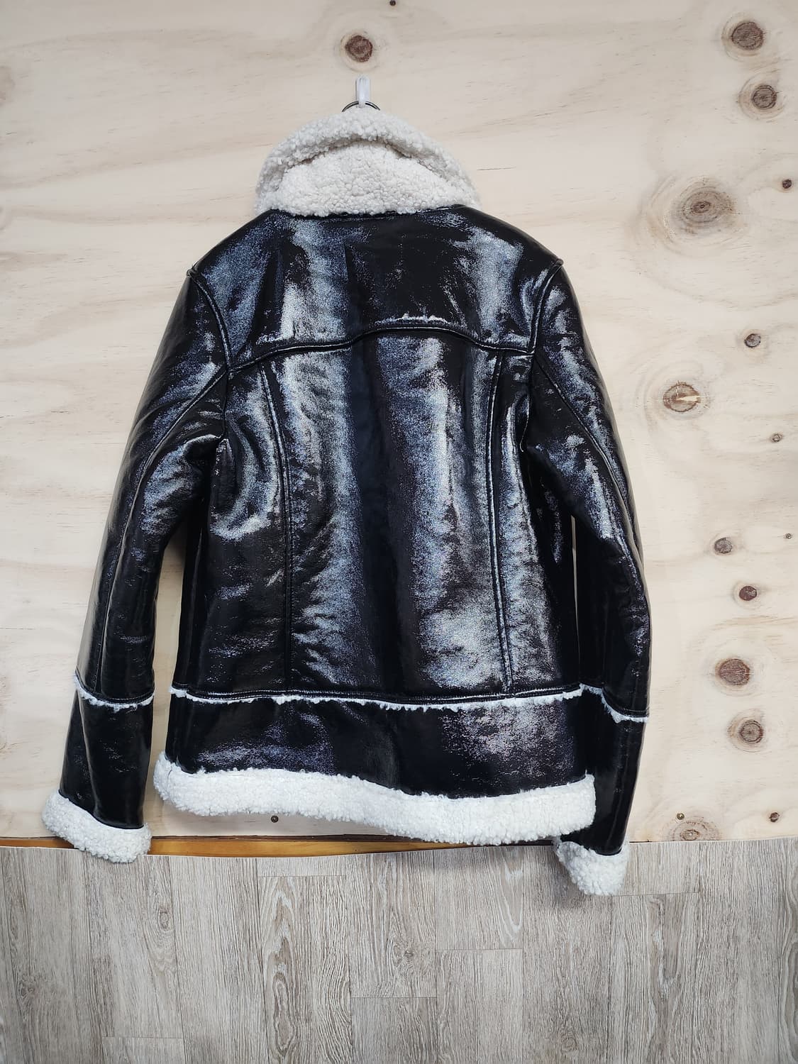 478) 스트라디바리우스 블랙 유광 무스탕 상품이미지5