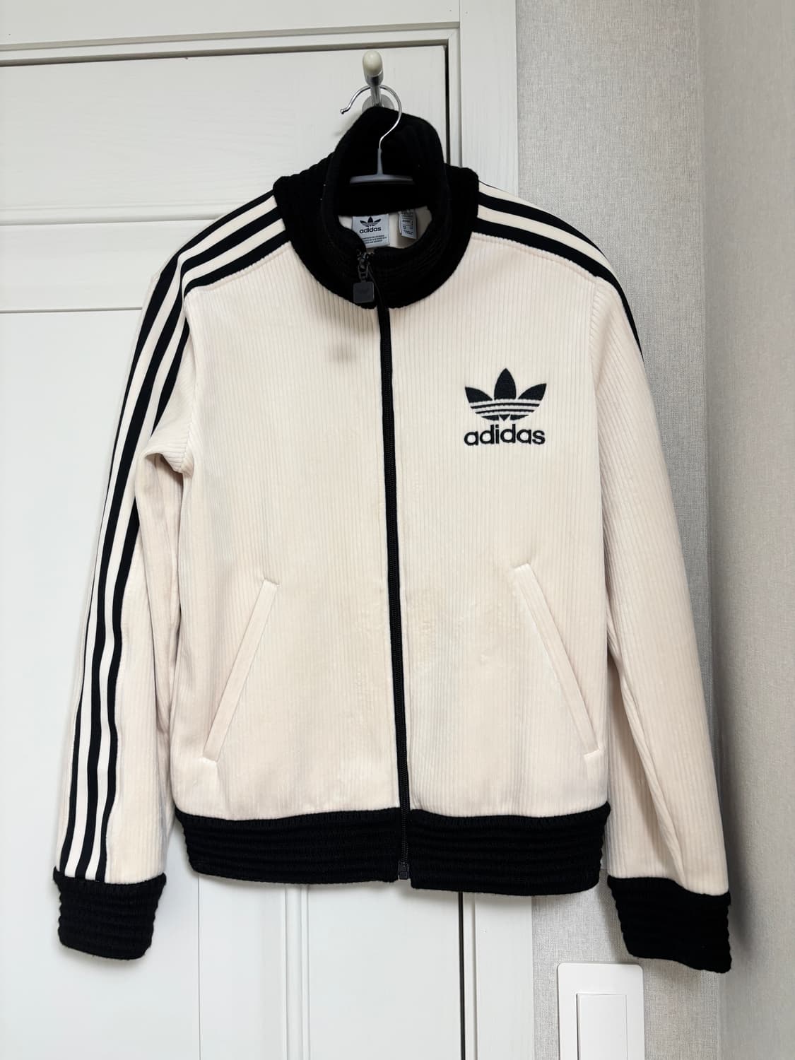 아디다스 오리지널스 프리미엄 베켄바우어 럭스 트랙 자켓 원더 화이트 XS 상품이미지3