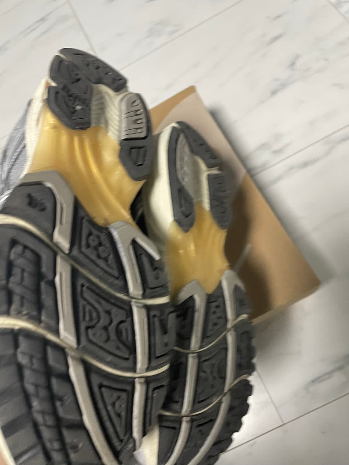 아식스 젤 님버스 10.1 260사이즈 상품이미지3