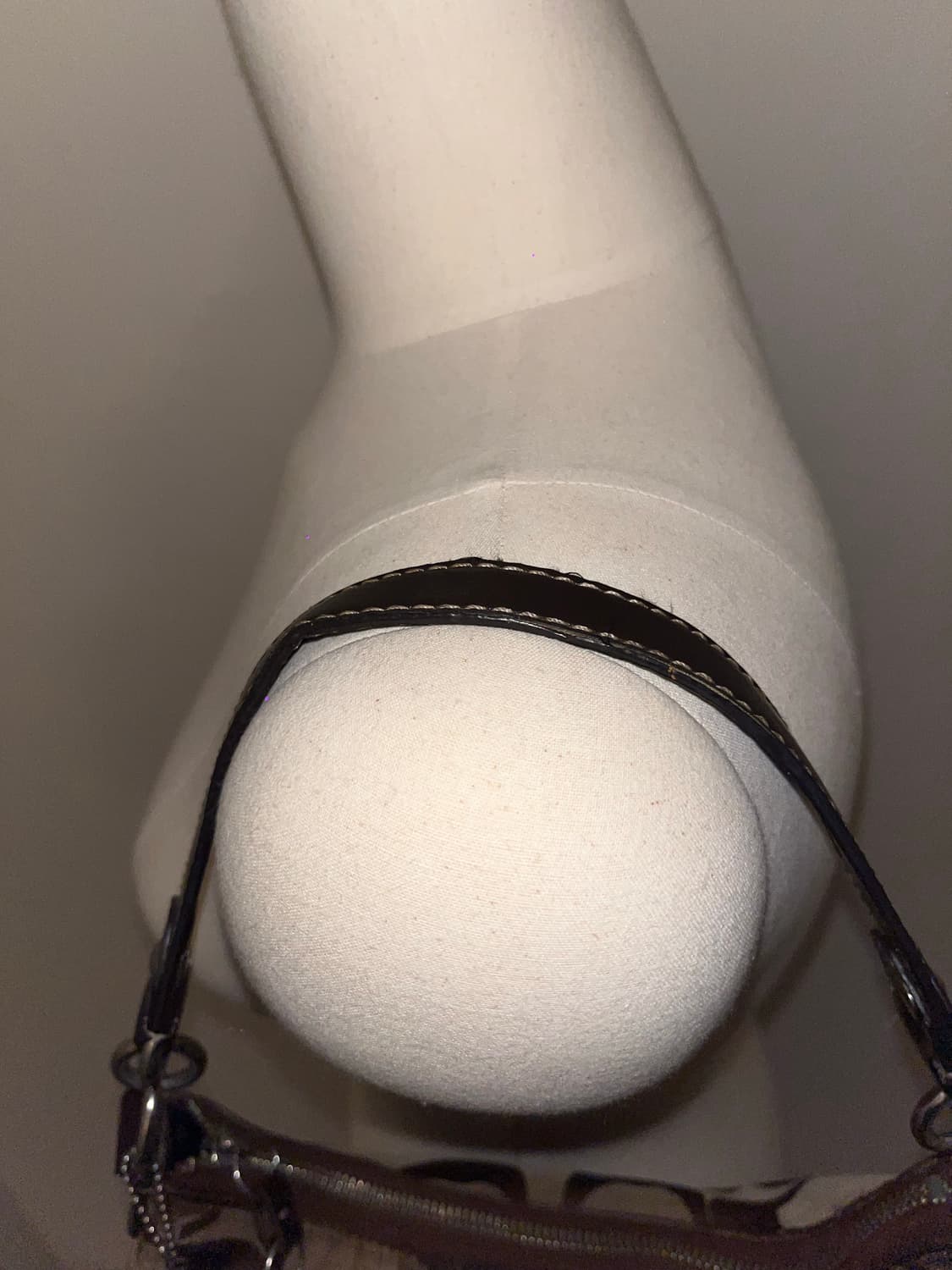 Coach Mini Beige Shoulder Bag 상품이미지4