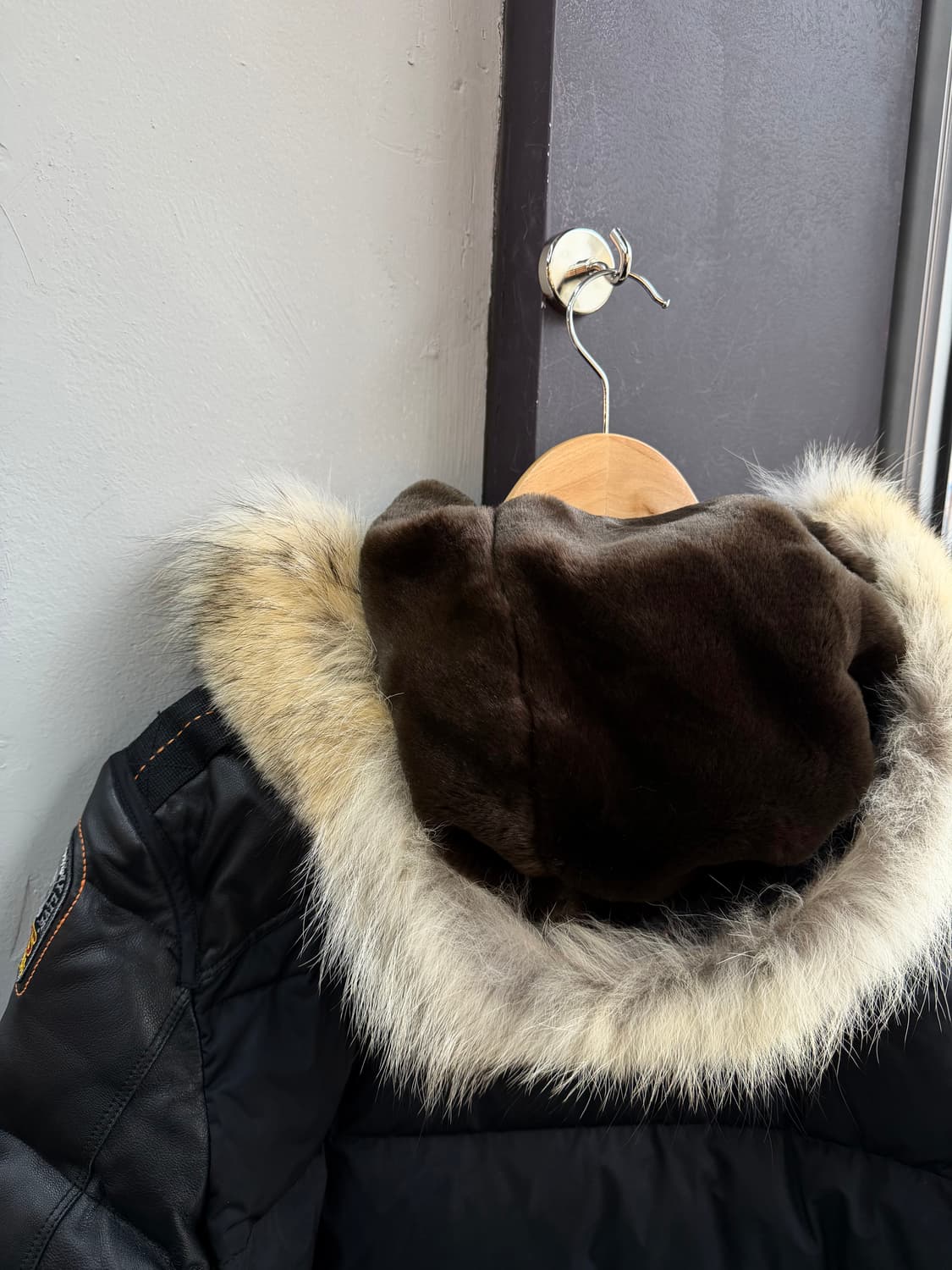 S/ 파라점퍼스 스페셜에디션 고트레더 리얼퍼 패딩점퍼 상품이미지9