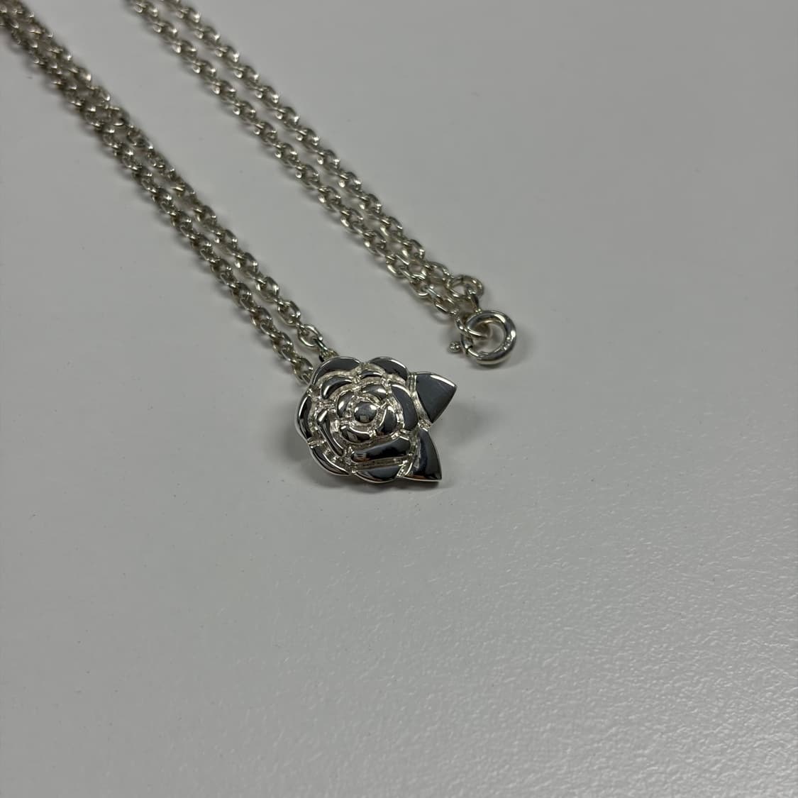 샤넬 까멜리아 목걸이(silver925) 상품이미지8