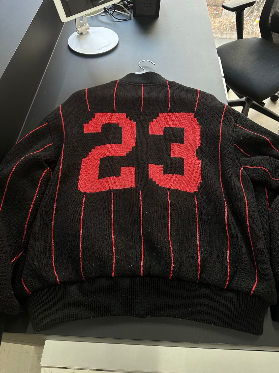 슈프림 23SS 핀스트라이프 바시티집업 스웨터 상품이미지4