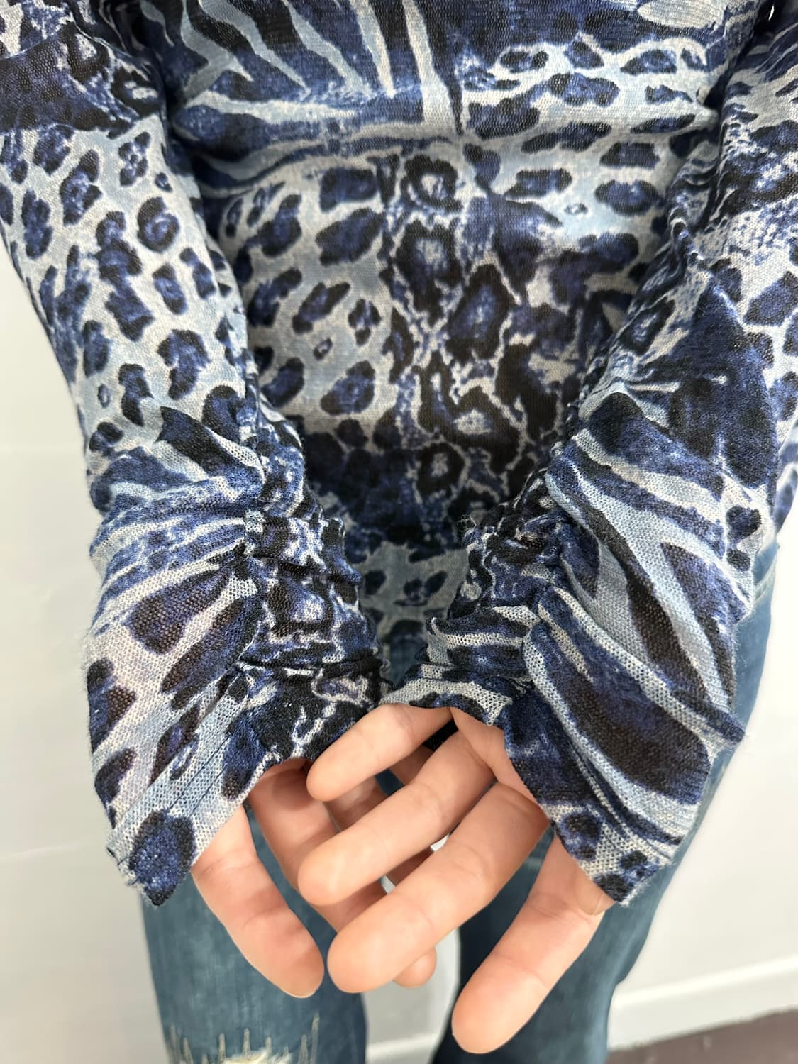 blue leopard longsleeve 상품이미지5