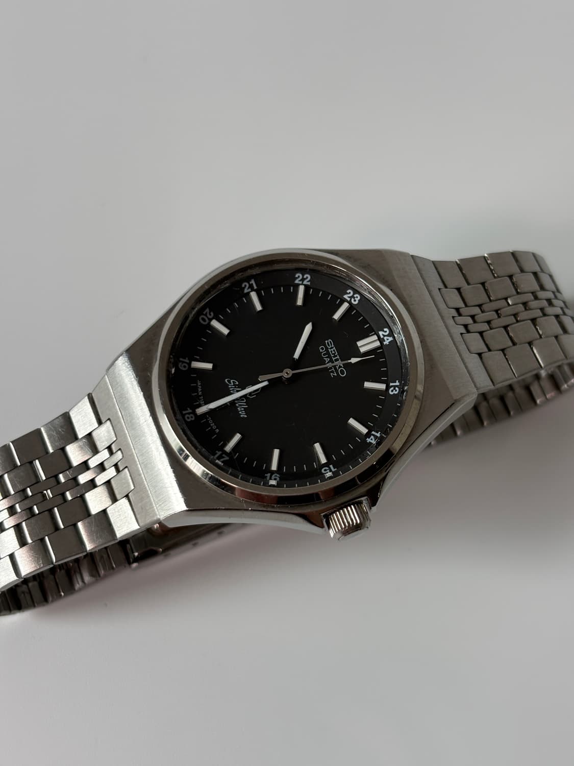 1980s Silverwave Black Dial Silver Quart 상품이미지3