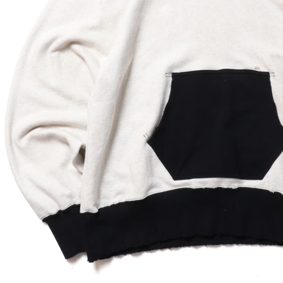 안셀름 Ancellm 2Tone Aging Hoodie 

 상품이미지4