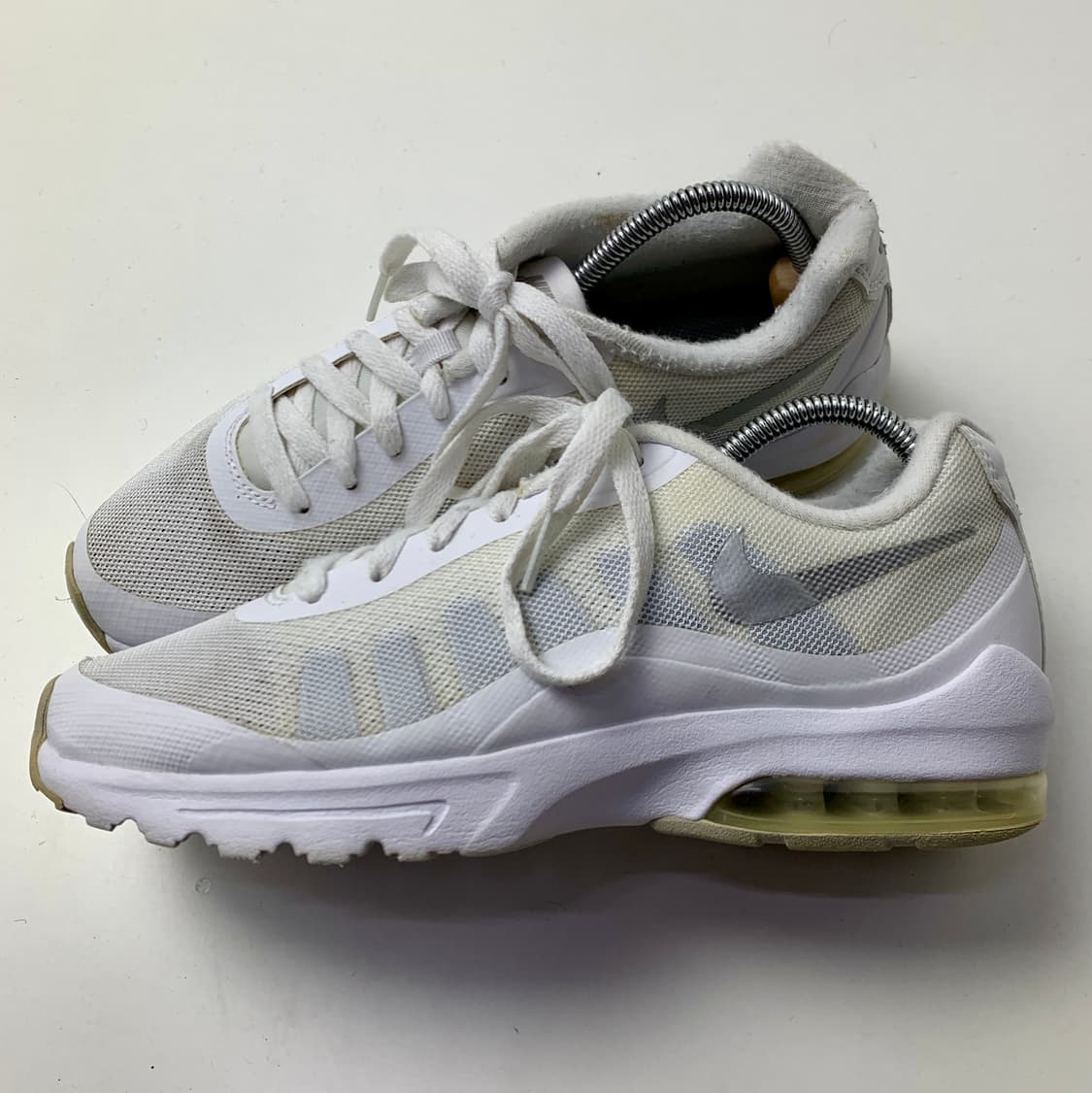 [245/정품] 나이키 에어맥스 인비고 여성 운동화 신발
 상품이미지1