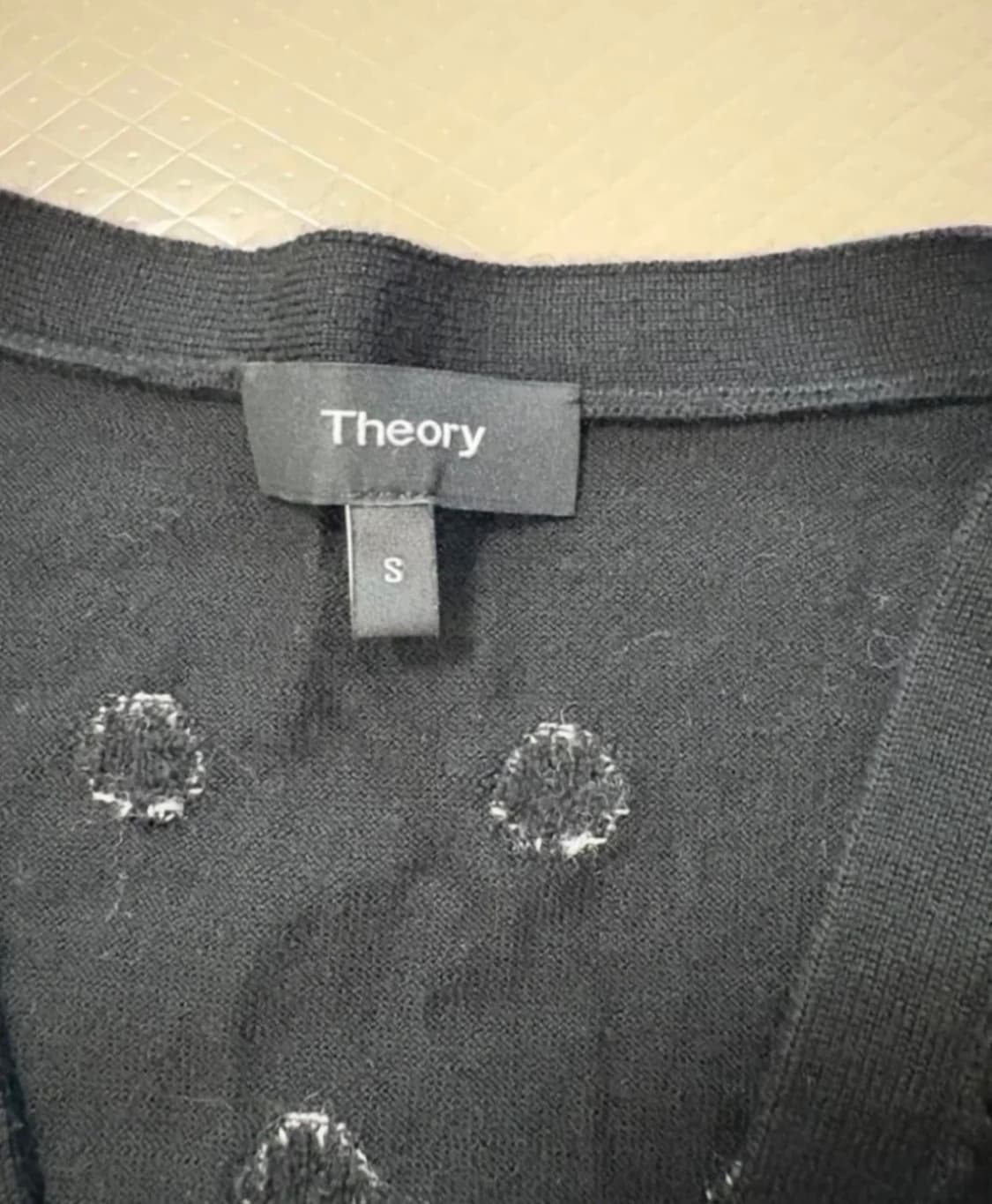 띠어리도트울가디건 상품이미지5