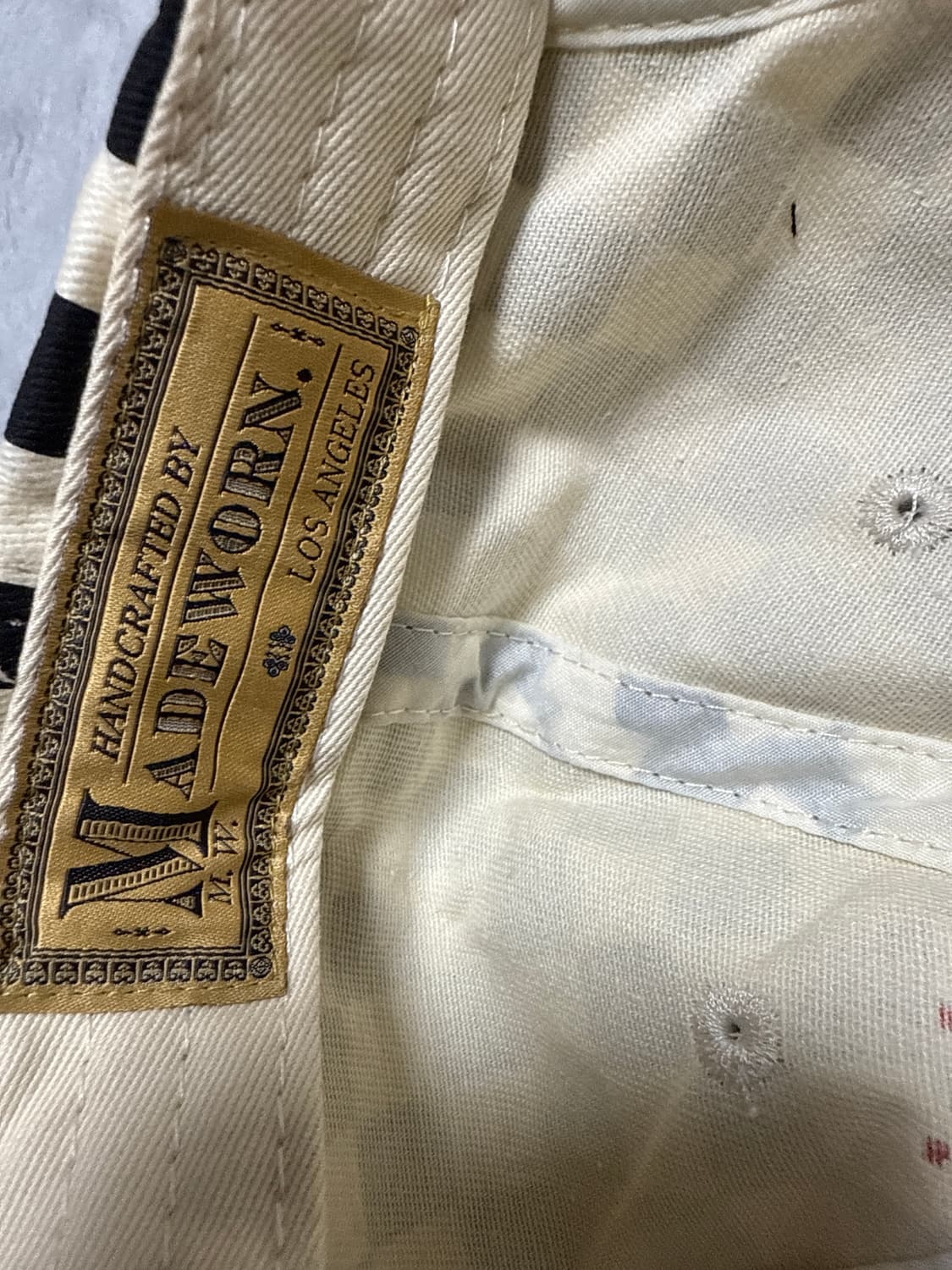 MadeWorn 체커보드 뱃지 페인팅디테일 볼캡 상품이미지6