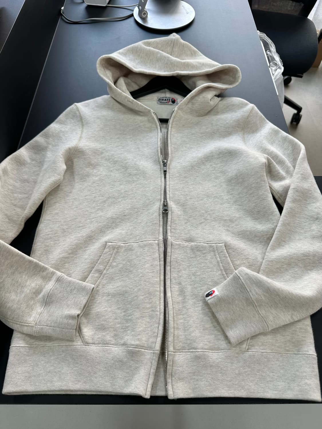 베이프 PIRATE 마일로해적 투웨이 오트밀 후드집업 상품이미지6