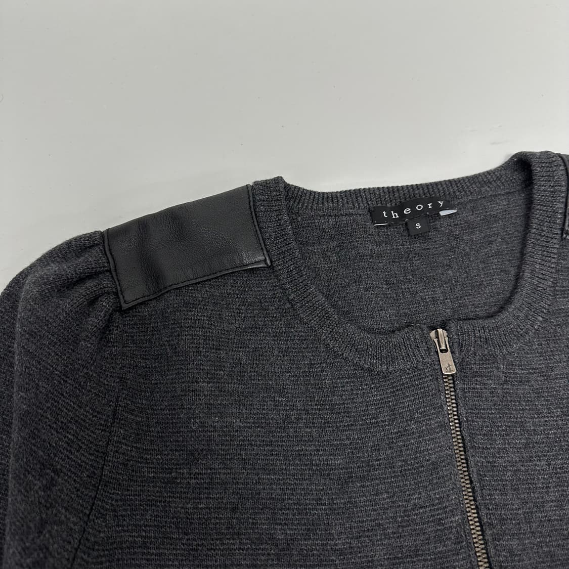 띠어리 양가죽 니트 원피스 자켓 상품이미지4