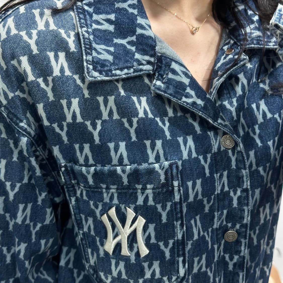 엠엘비 MLB 모노그램 데님 셔츠 상품이미지6