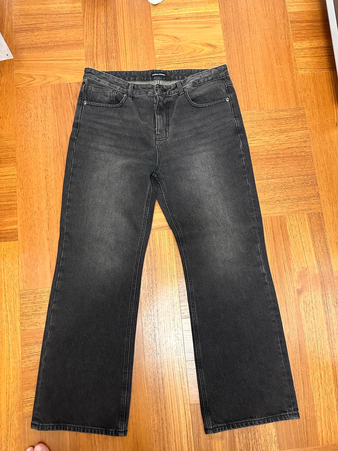 무신사스탠다드 플레어진  상품이미지1