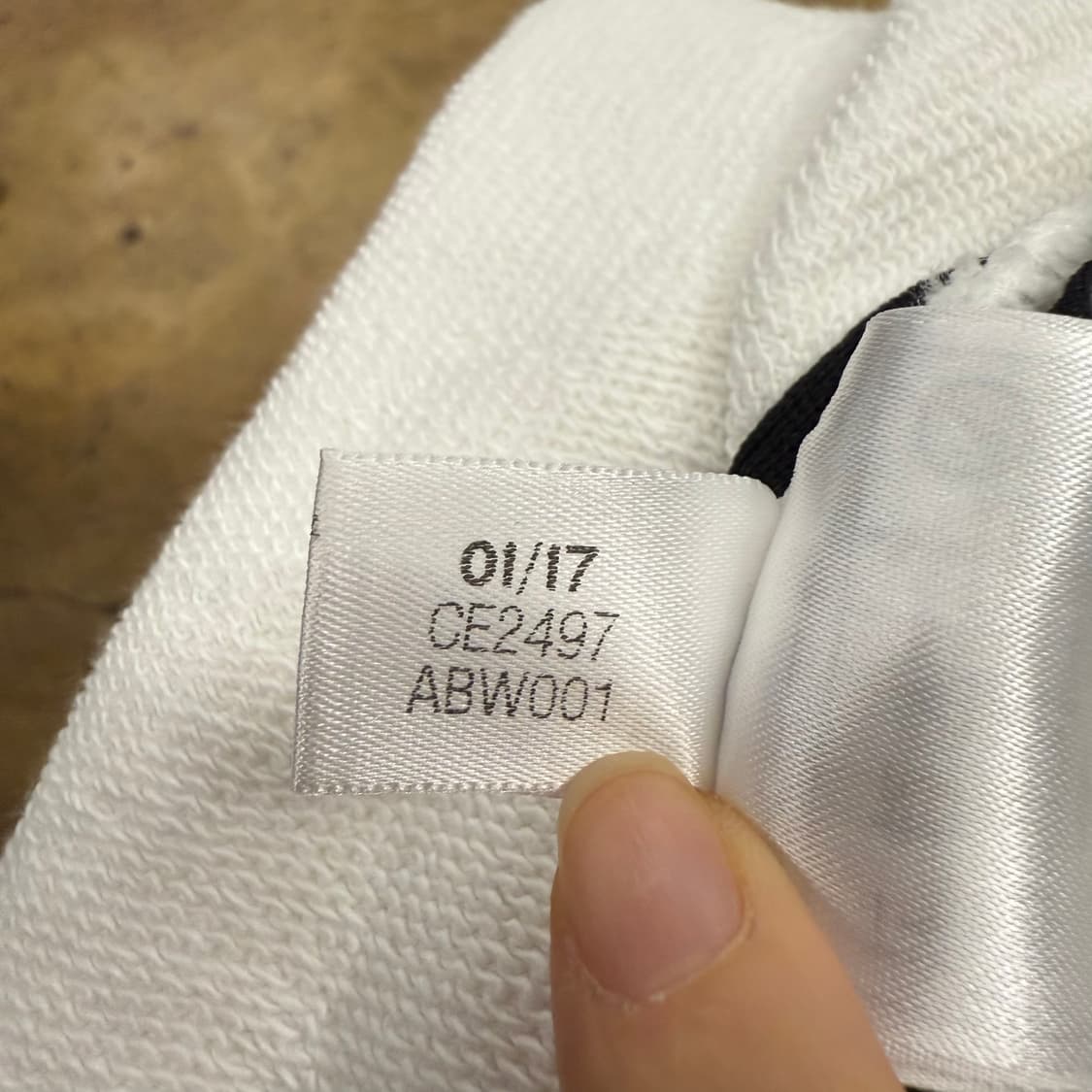 알렌산더 맥퀸 아디다스 화이트 맨투맨 95 상품이미지7