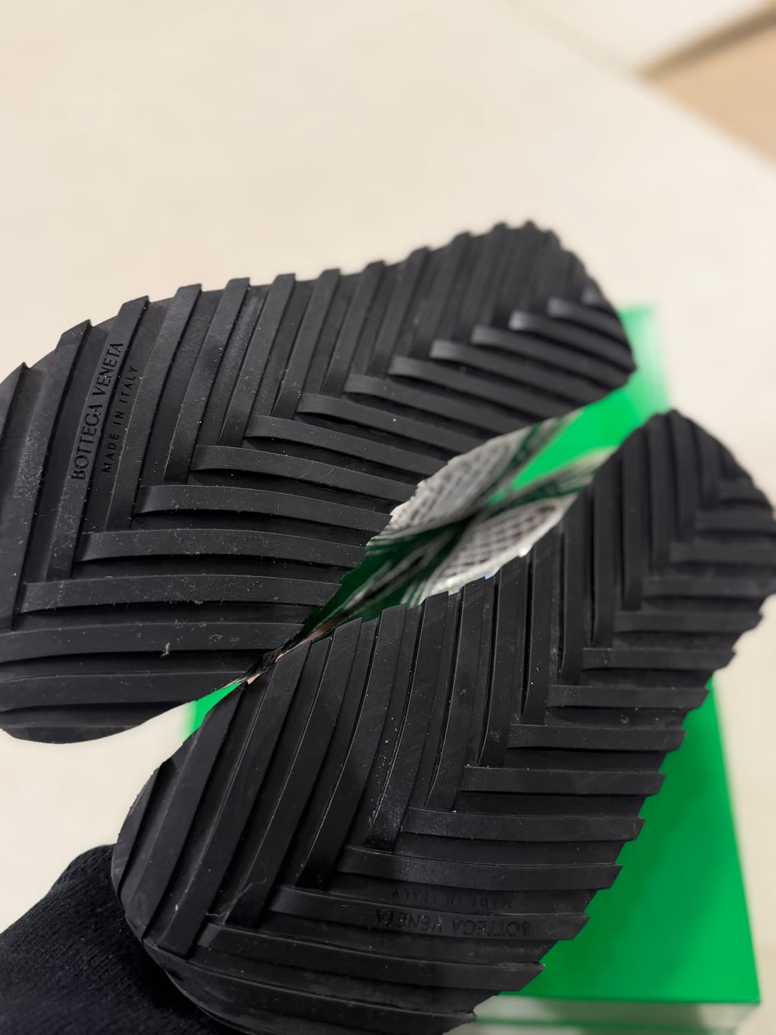 보테가베네타 오르빗 실버 패러킷 43sz 상품이미지3