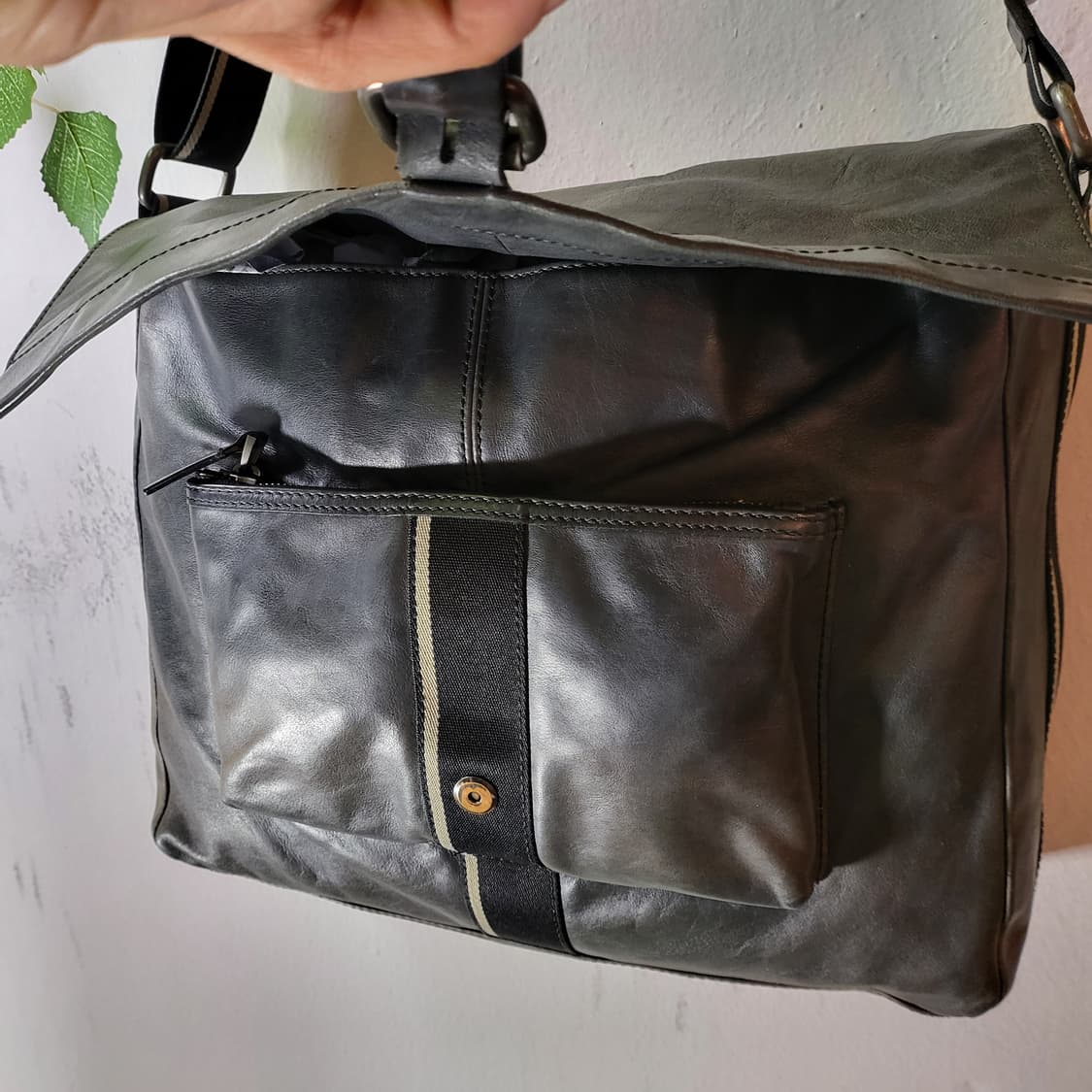 휴고 보스 레더 크로스백 상품이미지6