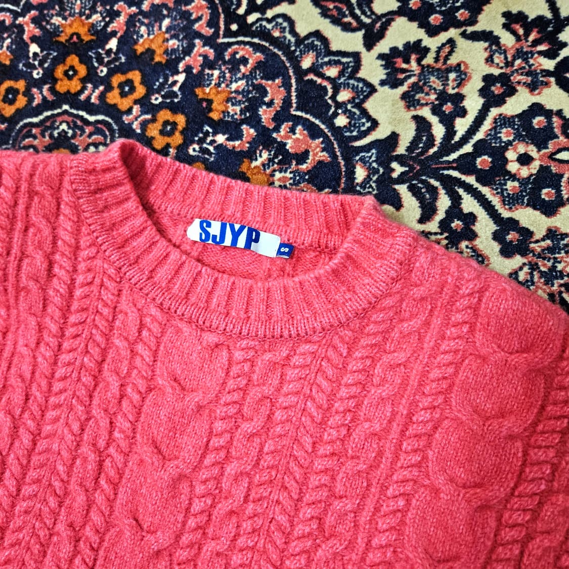 SJYP 핑크태슬 블럭 케이블 니트 S size 상품이미지3