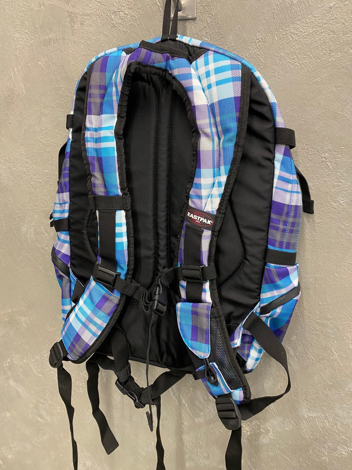 [40*51] Eastpak 이스트팩 일본,영국 한정 체크 백팩 상품이미지7