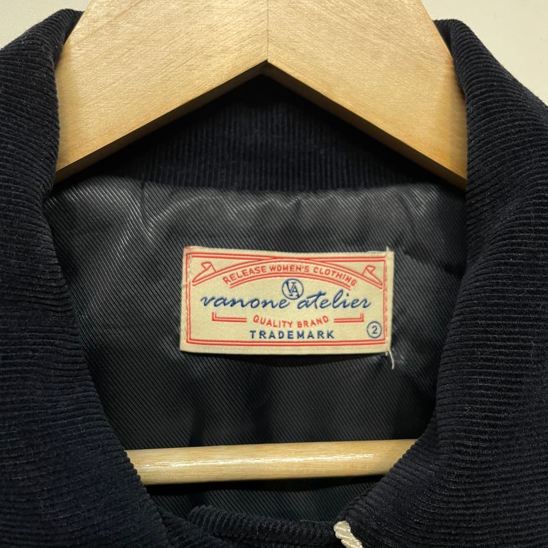 반원 아틀리에 코듀로이 바시티 자켓 상품이미지3