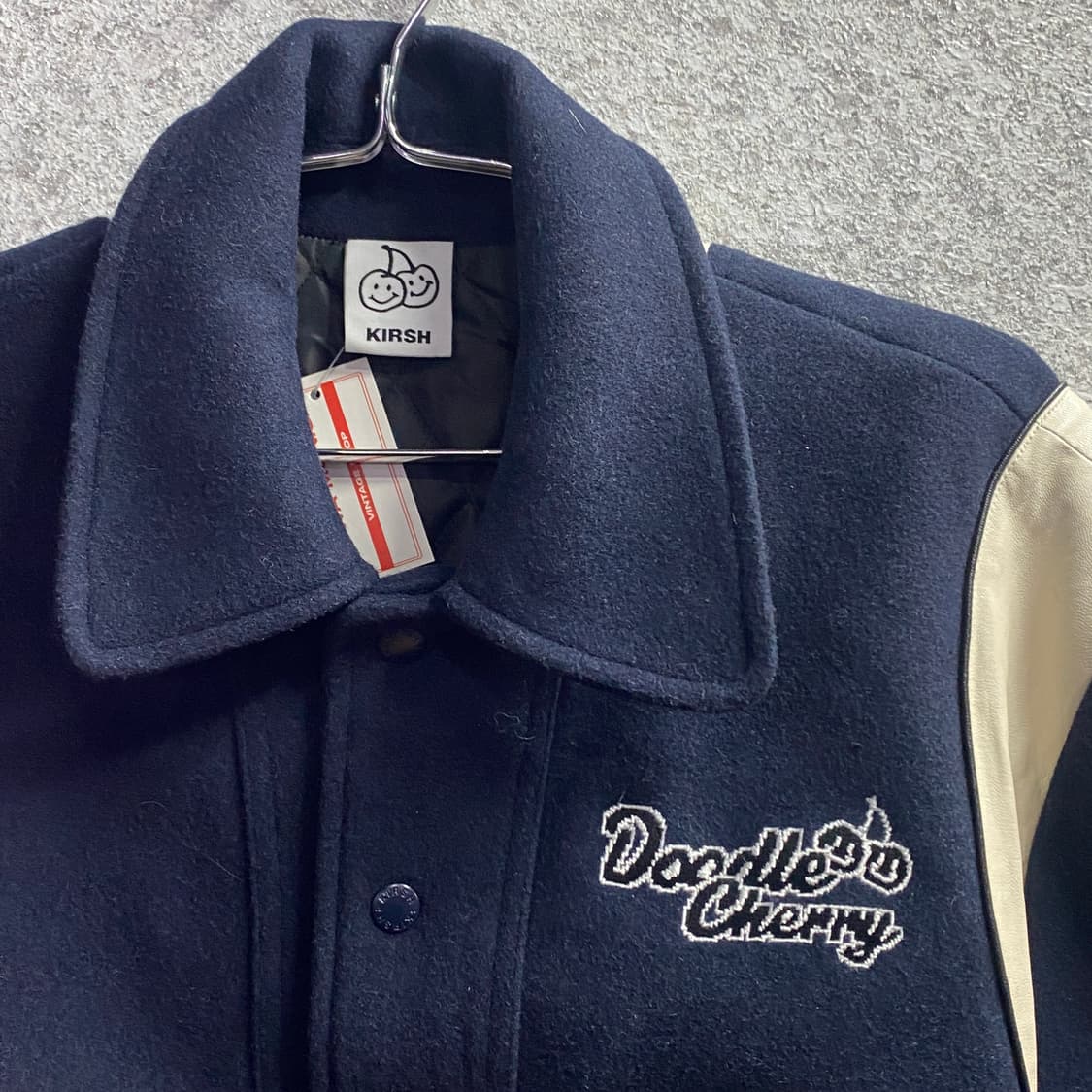 키르시 두들 체리로고 네이비 바시티 B3659 상품이미지3