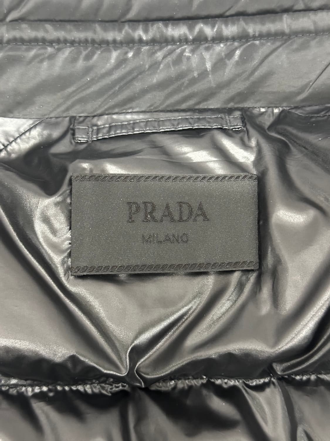 [정품] 프라다 삼각로고 다운 숏 패딩 자켓 48사이즈 상품이미지9