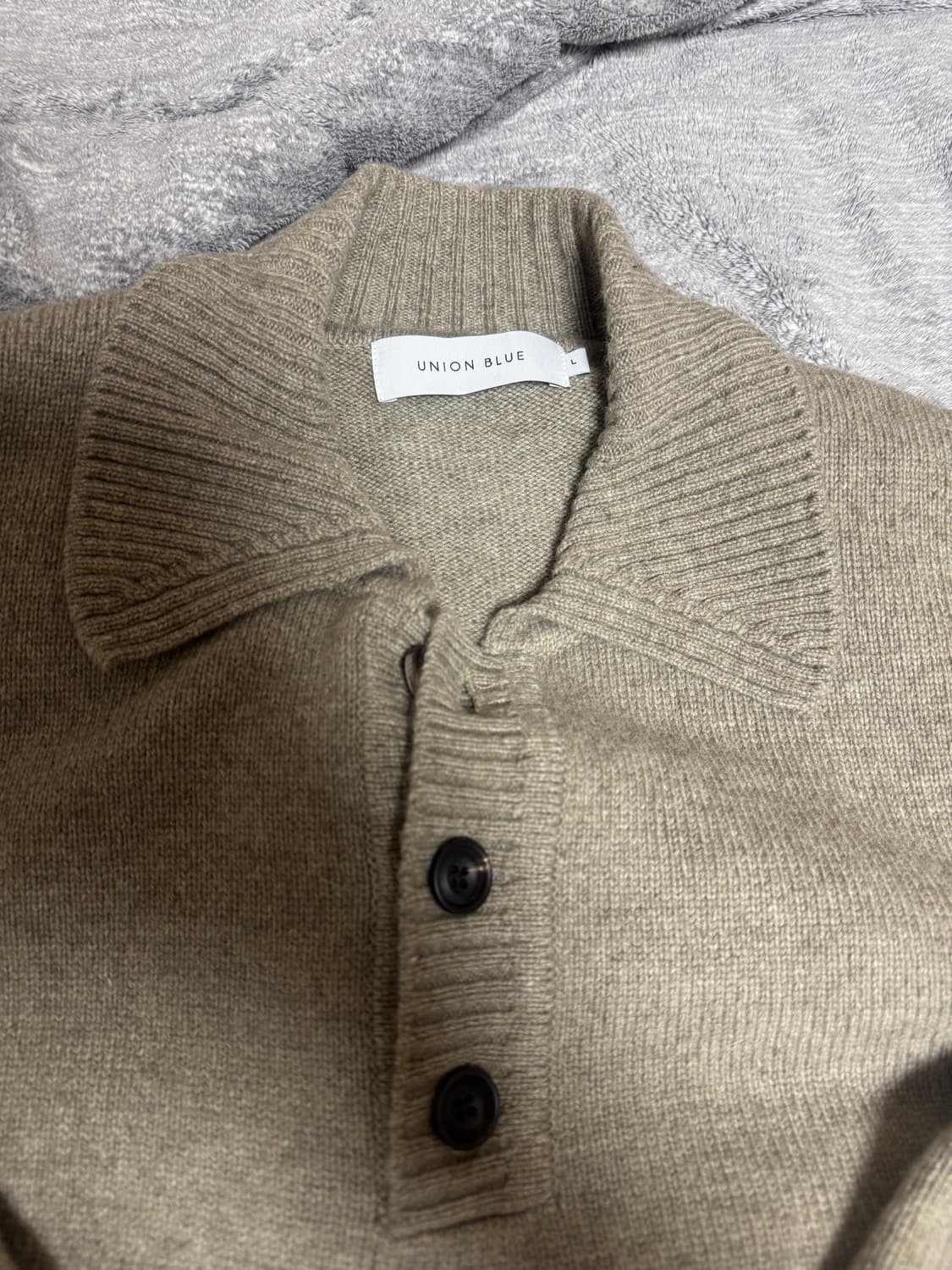 유니온블루 카키 브라운 버튼 니트 상품이미지3