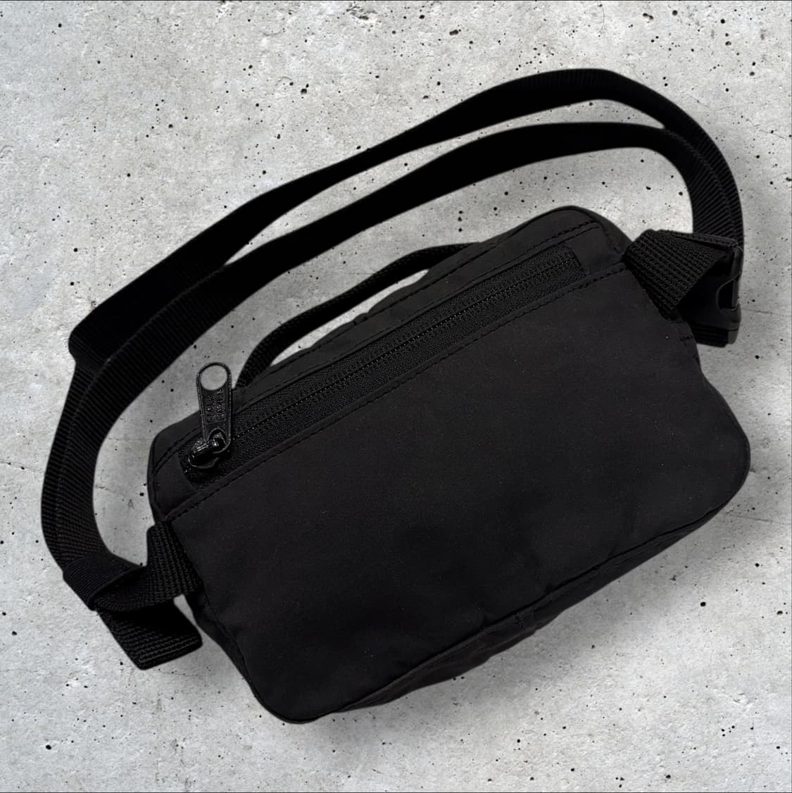 피엘라벤 칸켄 블랙 크로스백 상품이미지2