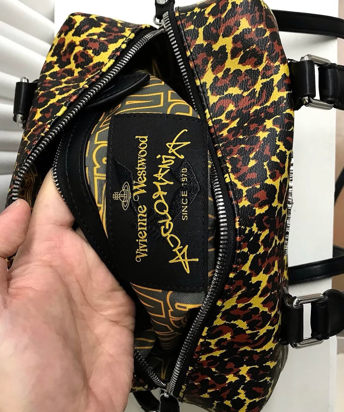 비비안웨스트우드 레오파드 투웨이백 가방 상품이미지8