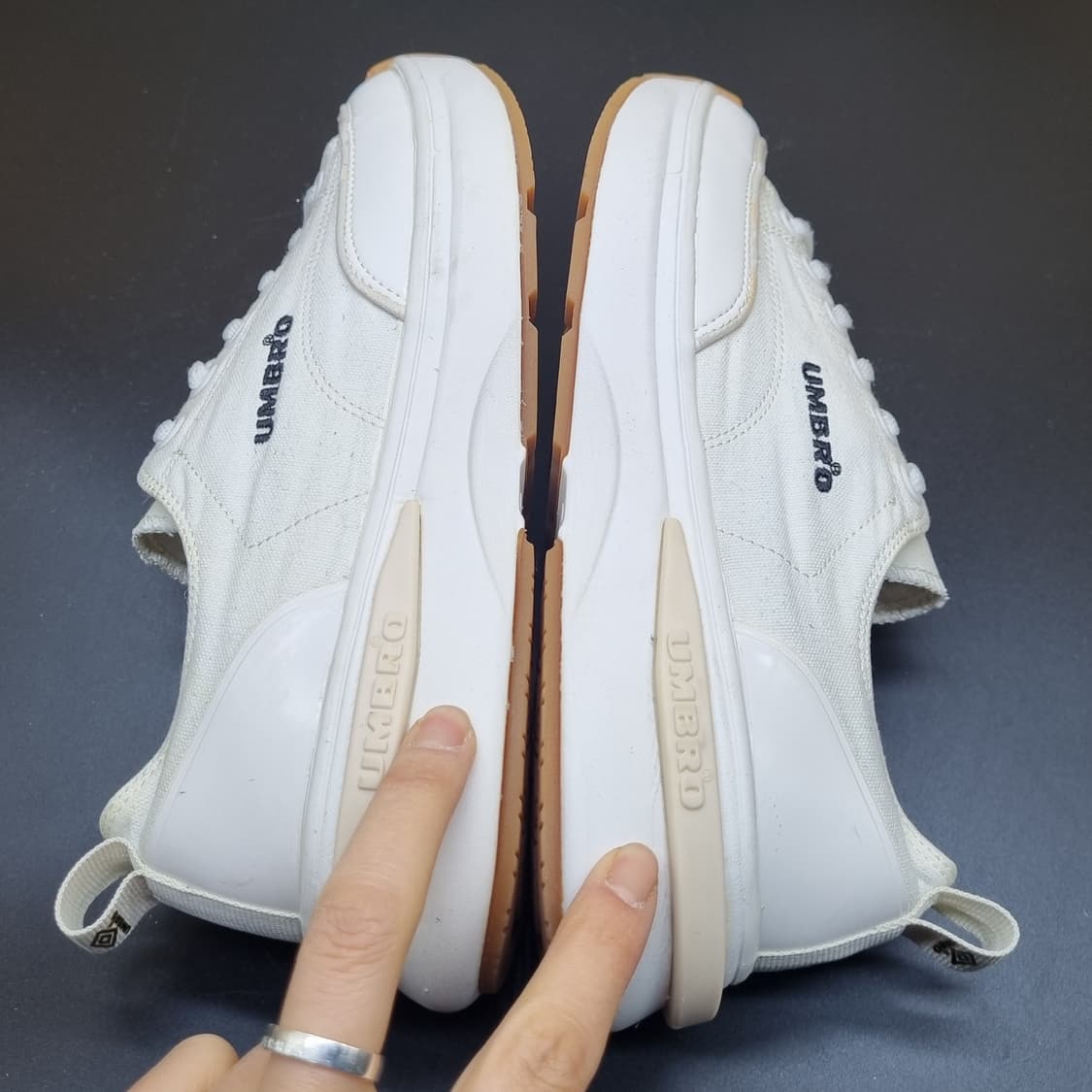 엄브로 토비 여성운동화245 굽 4.5 상품이미지5