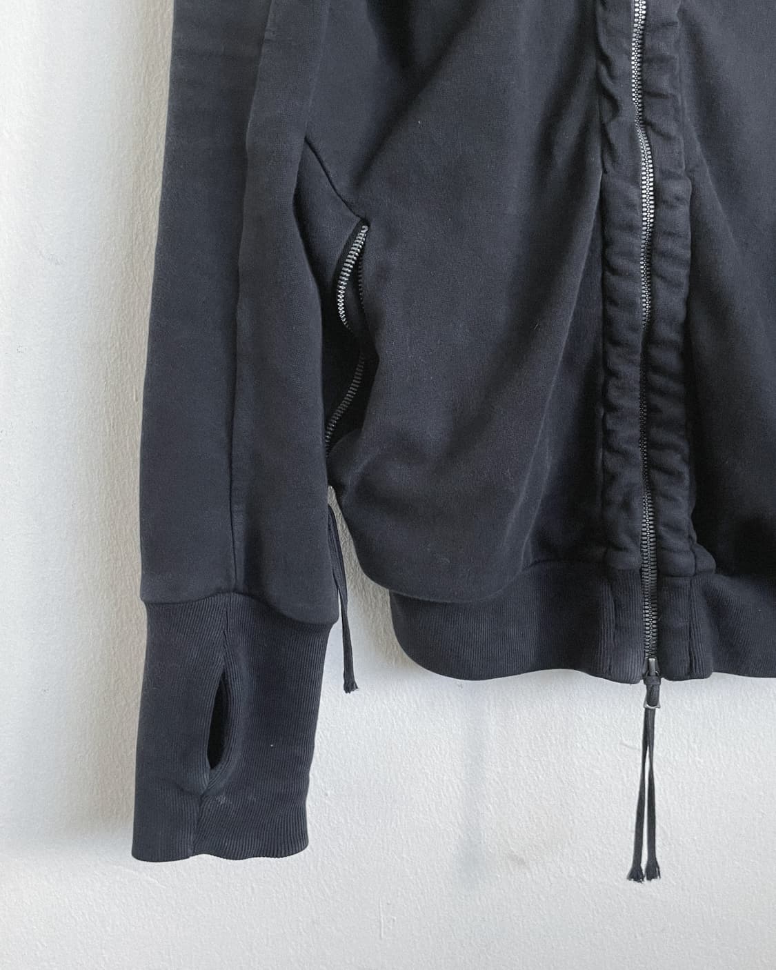 보리스비잔사베리 초기 아카이브 사선 하이넥 코튼 져지 집업 상품이미지10