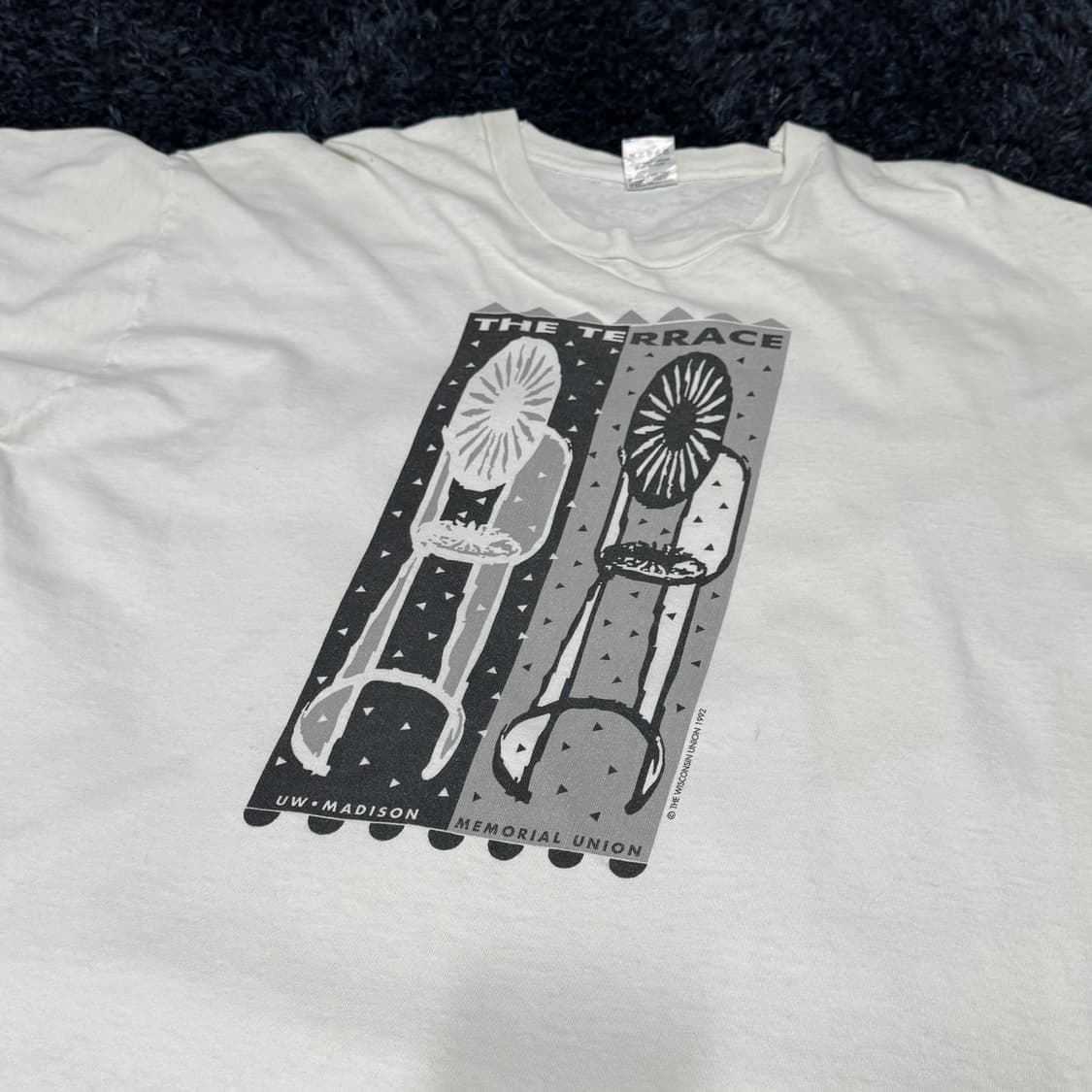 1992년도 선버스트 체어 art t-shirt 상품이미지2