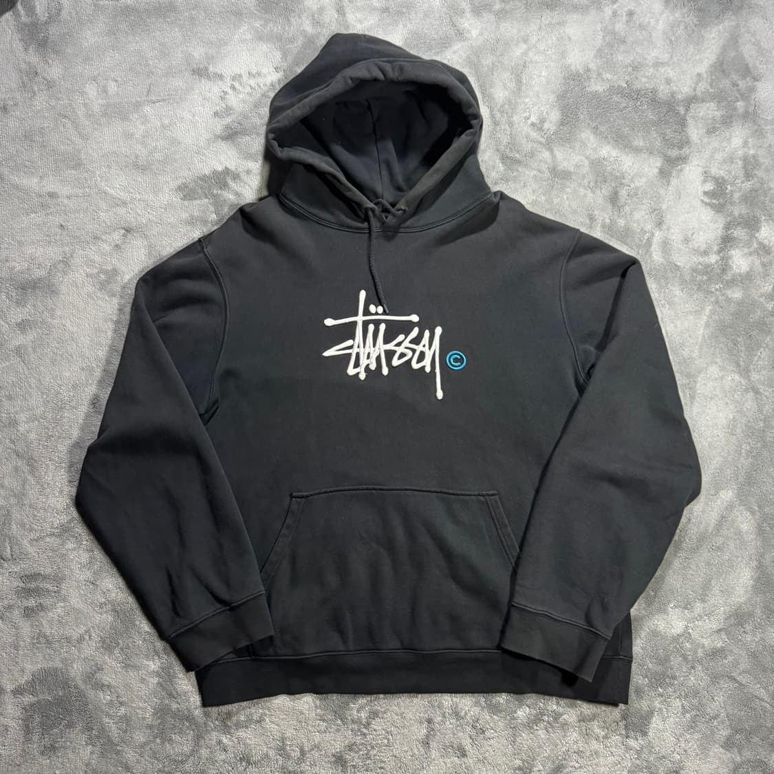 스투시 자수로고 후드티 상품이미지1