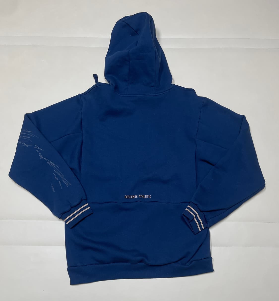 새상품)데상트 2024 어센틱 NC 다이노스 선수단 싸인 기모후드티 상품이미지2