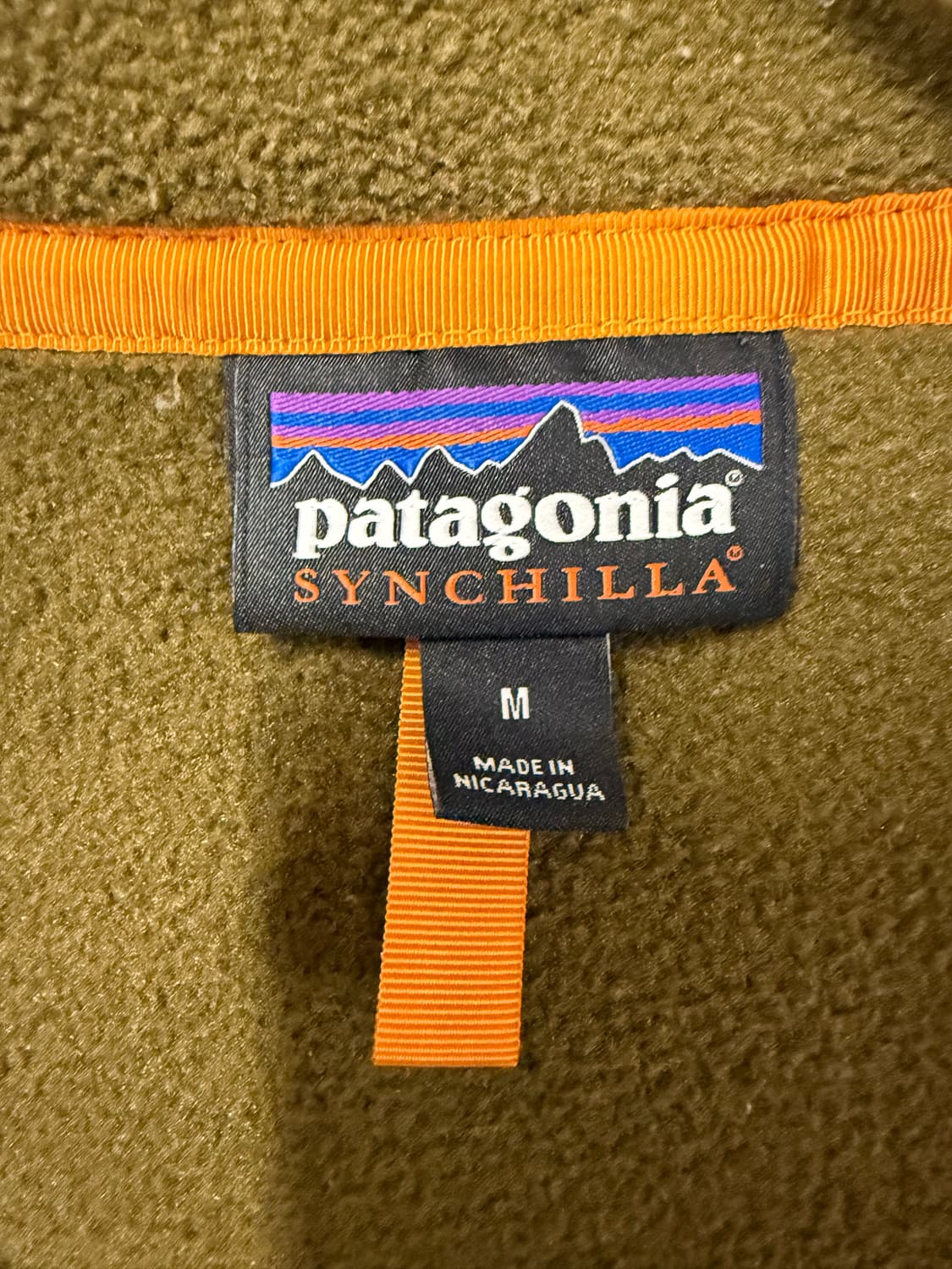 파타고니아 신칠라 카고그린 M 켄달 제너 착용 상품이미지3