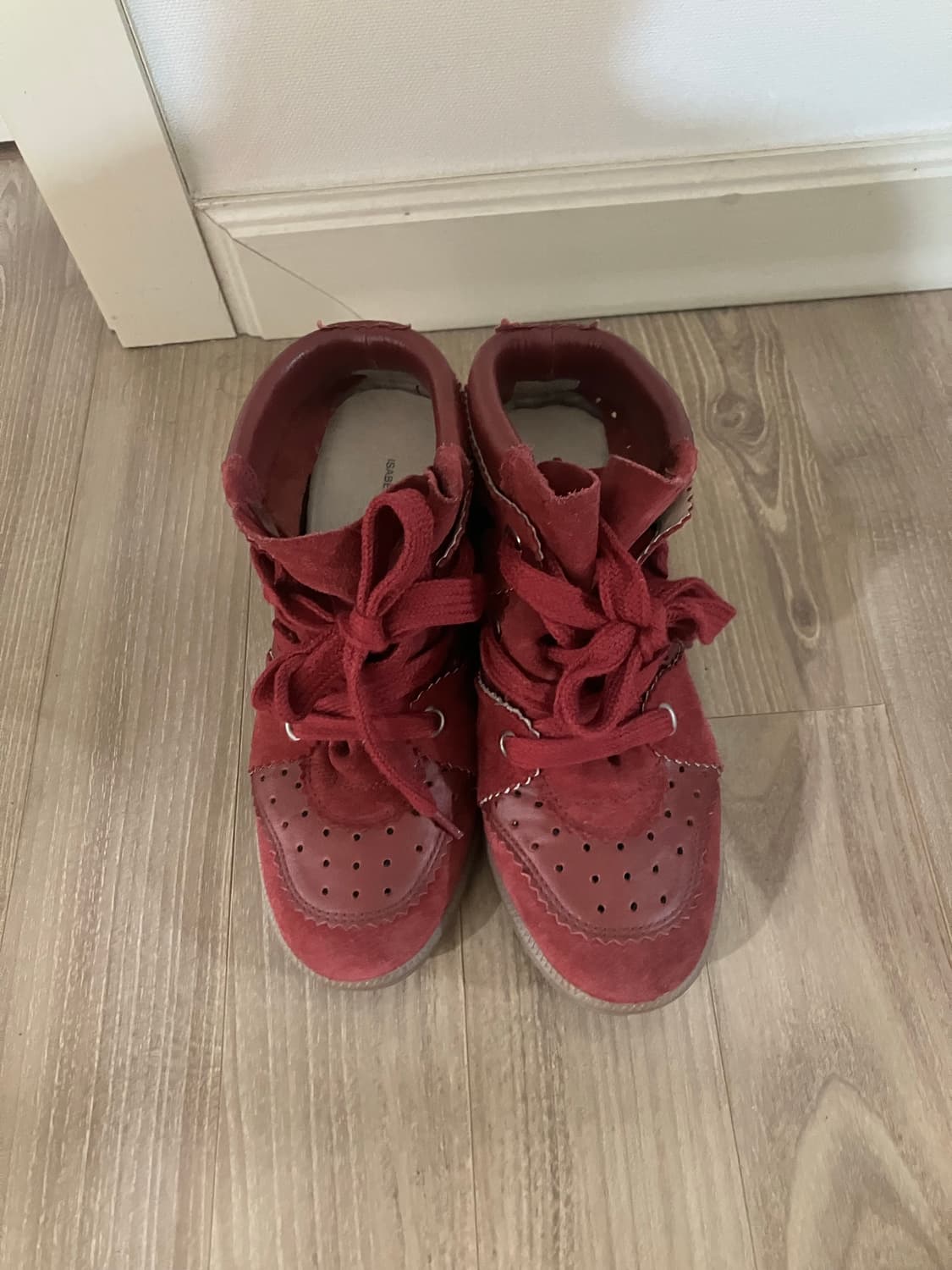 이자벨마랑 바비 히든 웨지 스니커즈 와인 상품이미지2