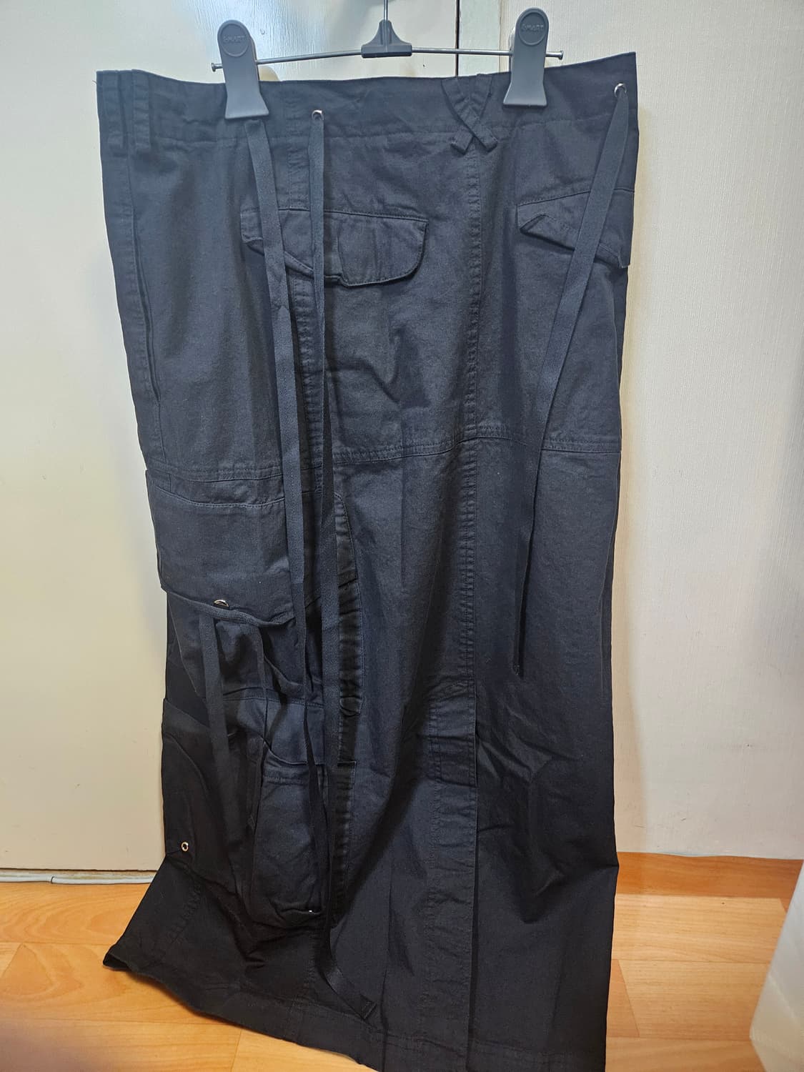 1사이즈) 나체 NACHE 스트랩 카고 맥시 스커트 블랙 상품이미지3