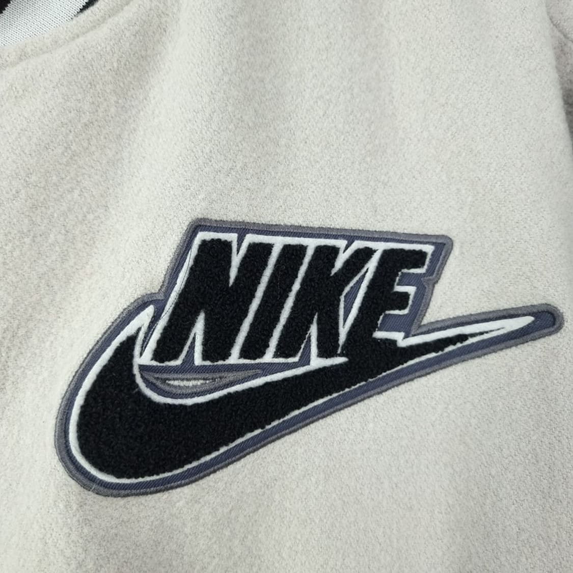 [나이키] 00'S 올드스쿨 빈티지 로고 패치 울 바시티자켓 M18827 상품이미지4