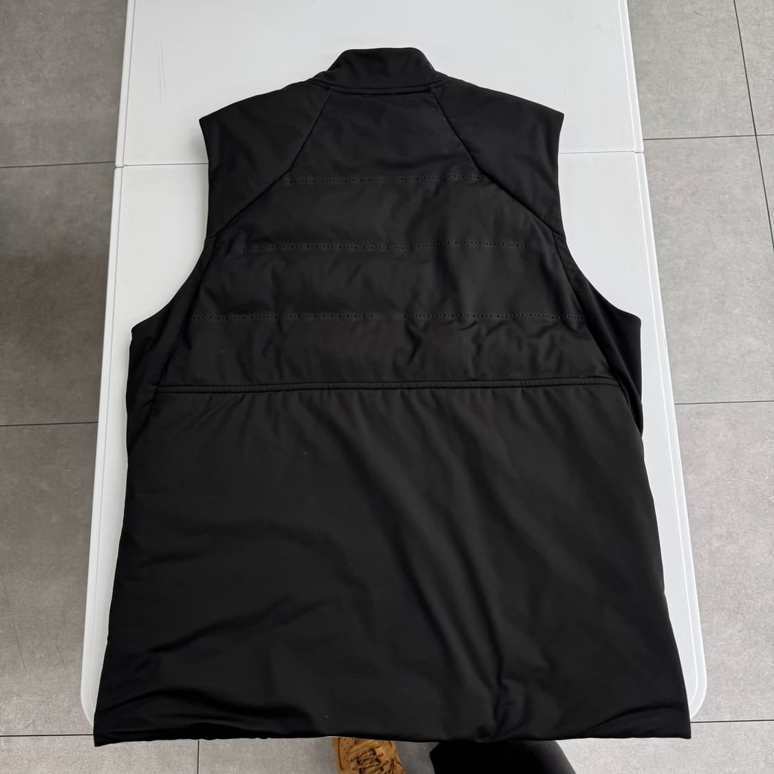 나이키 에어로로프트 베스트  상품이미지2