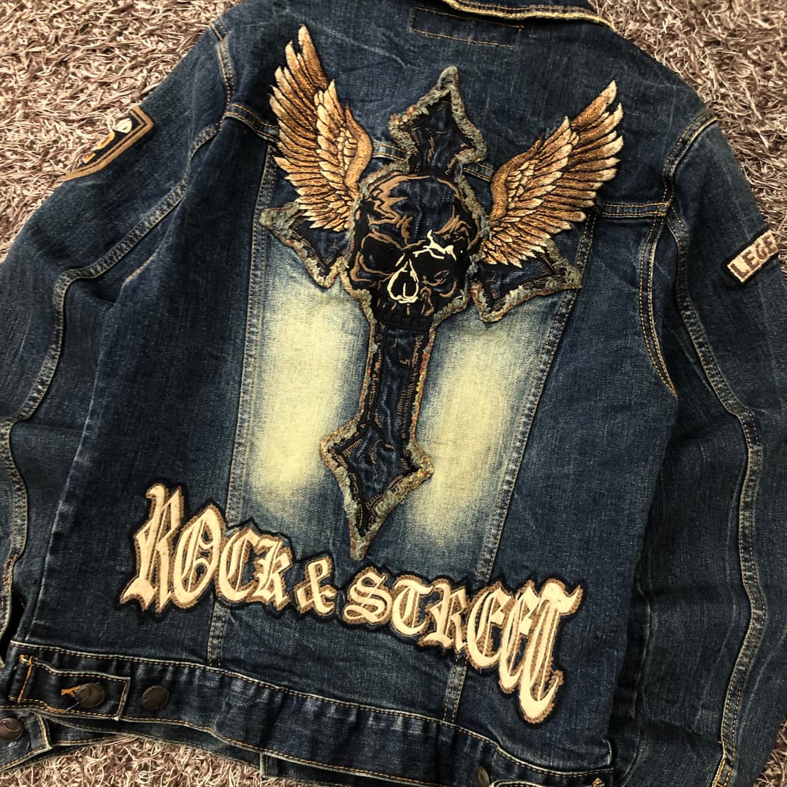 CLOUD72 스컬 윙 워싱 데님 자켓 상품이미지2