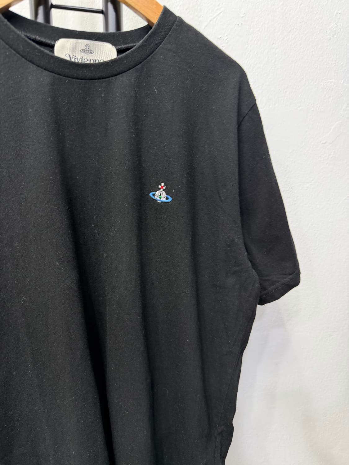 정품) 비비안웨스트우드 여성 블랙 반팔티 M 상품이미지4