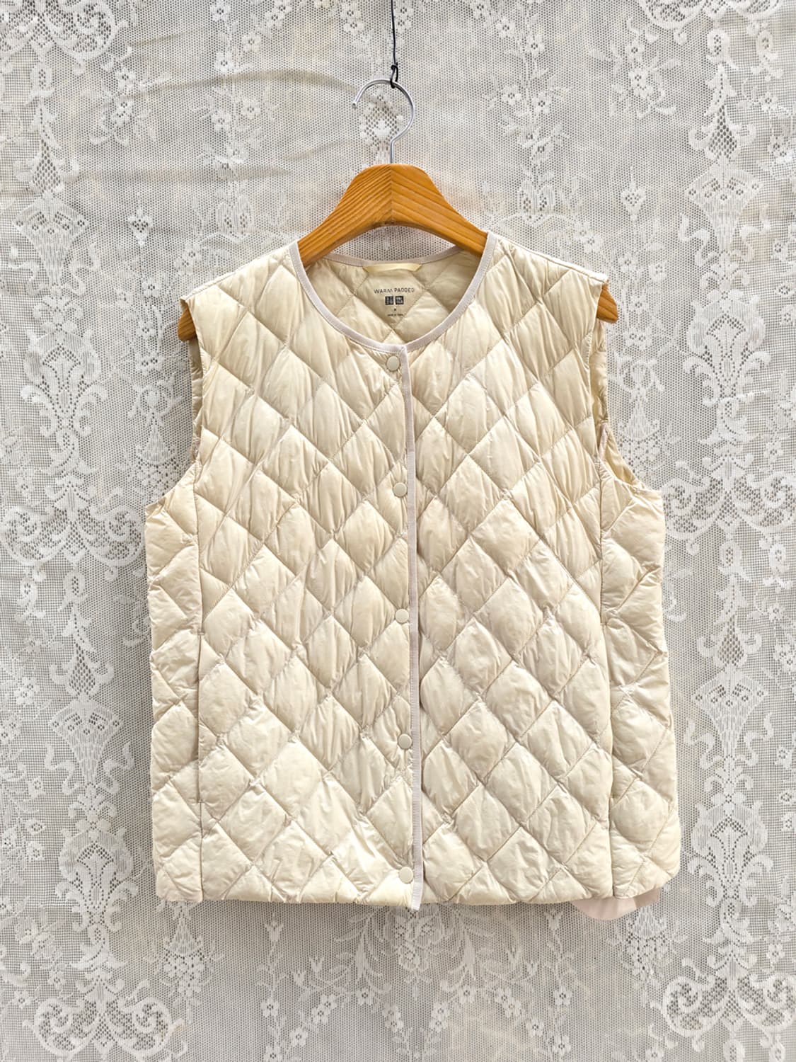 유니클로 경량 패딩 베스트 상품이미지1