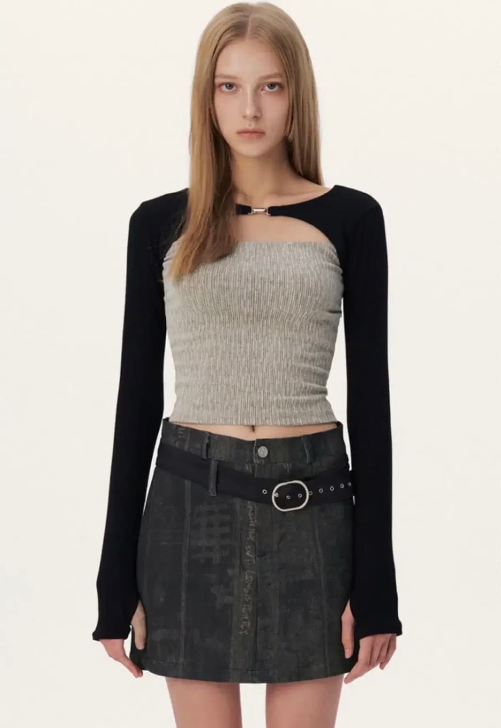 yuse 유즈 투톤 볼레로 롱슬리브 컷아웃 탑 긴팔티셔츠(카리나 착용) 상품이미지2