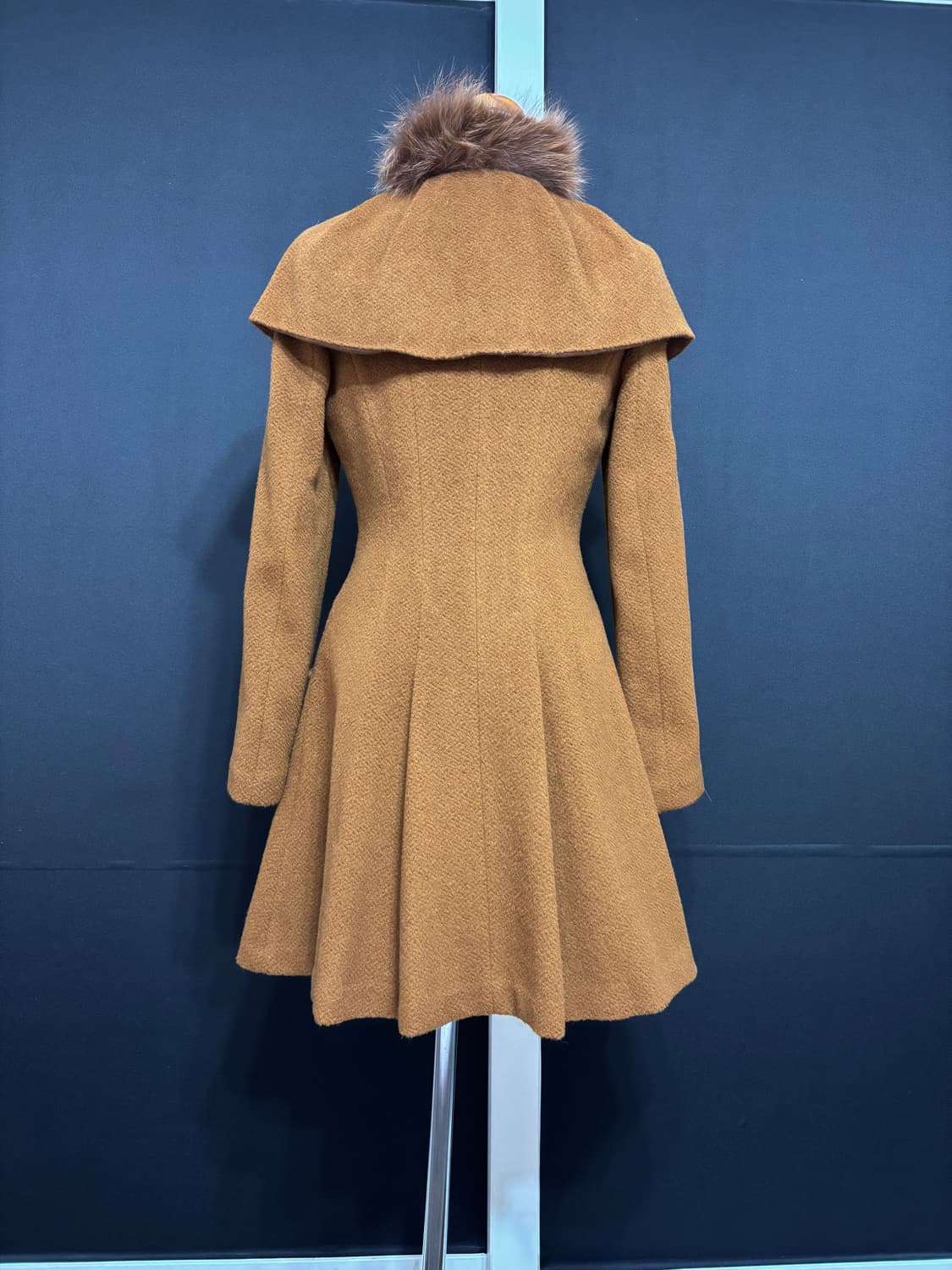 새제품ㅡ 에고이스트 셔링 케이프 코트 55 상품이미지3