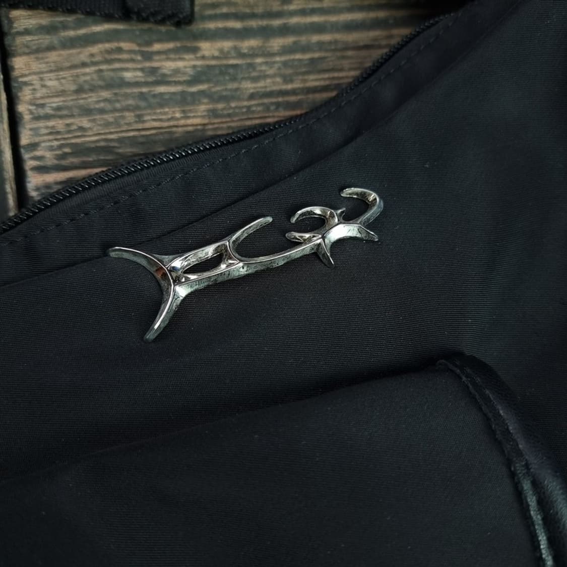 [메종미네드] 나일론 버클 투웨이 호보백 크로스백 블랙 M18876 상품이미지5