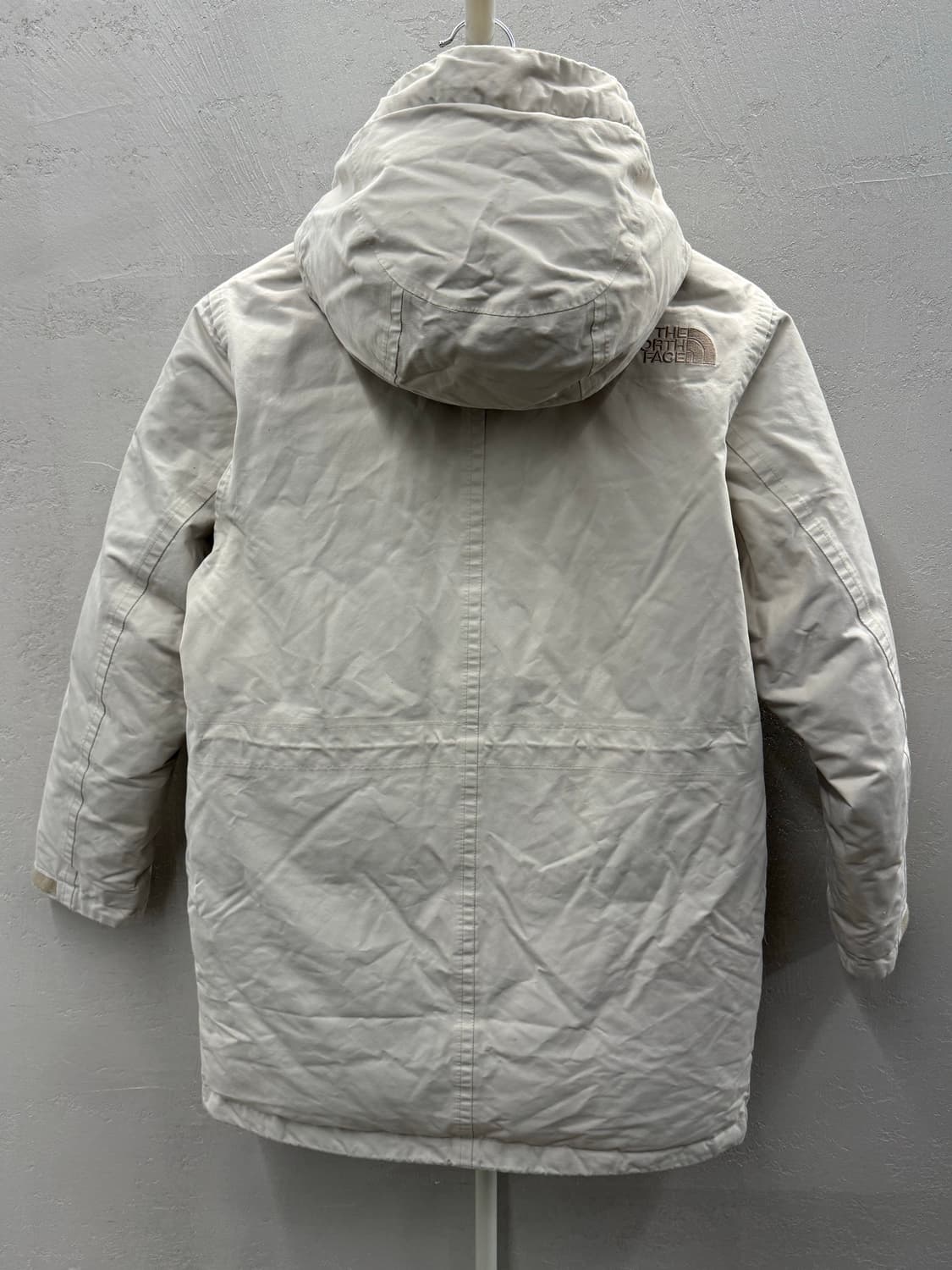 노스페이스 베이지 구스 패딩 90 상품이미지7