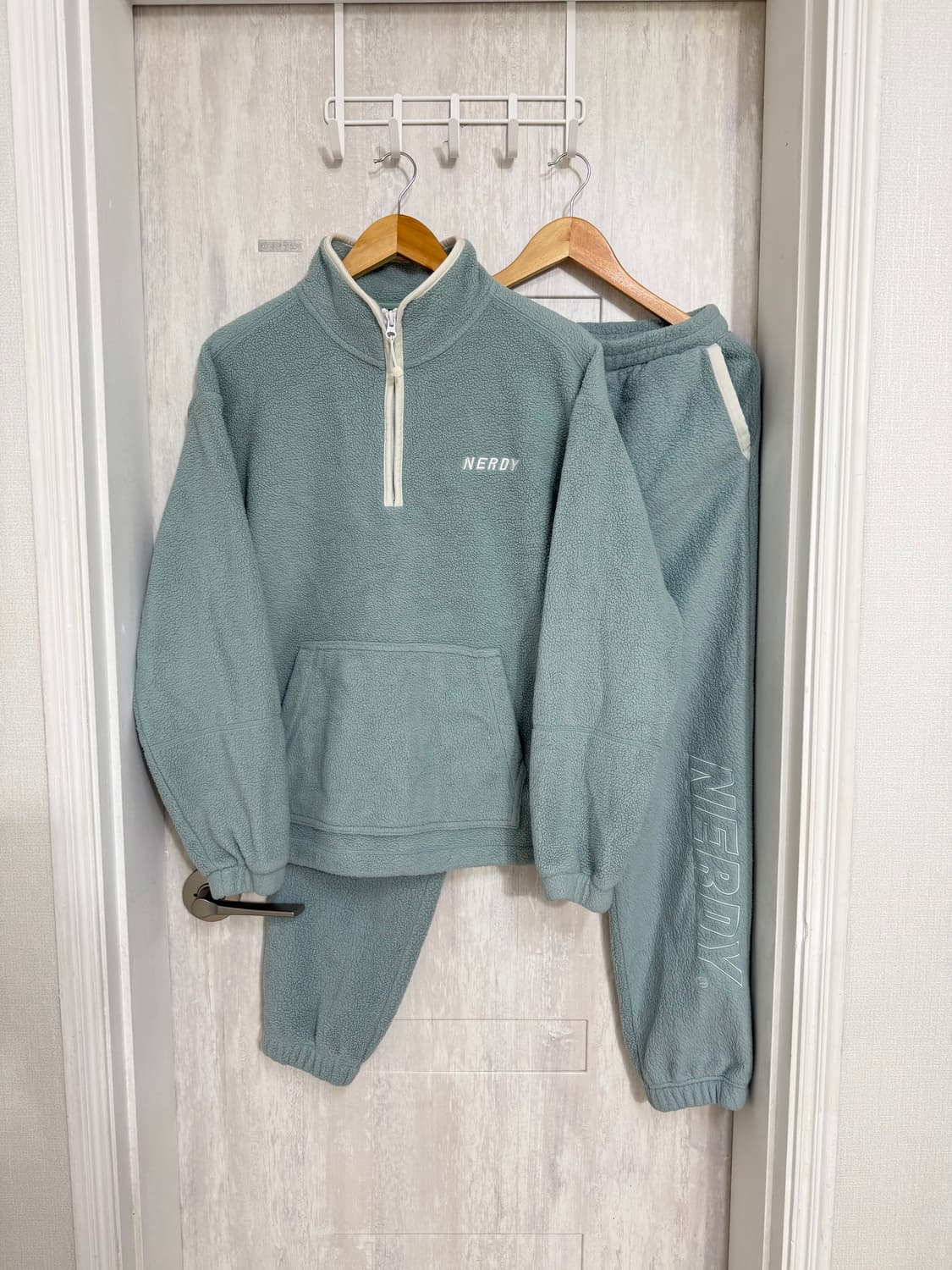 공용S / 널디 후리스 아노락 조거팬츠 셋업 세트 상품이미지1