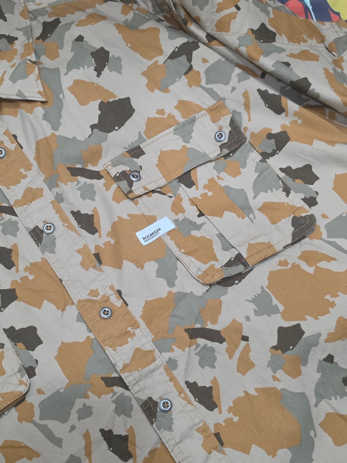 ROCAWEAR 카모패턴 반팔셔츠 4XL  상품이미지5