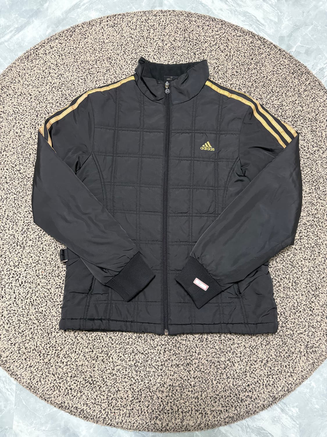 아디다스 경량패딩 상품이미지1